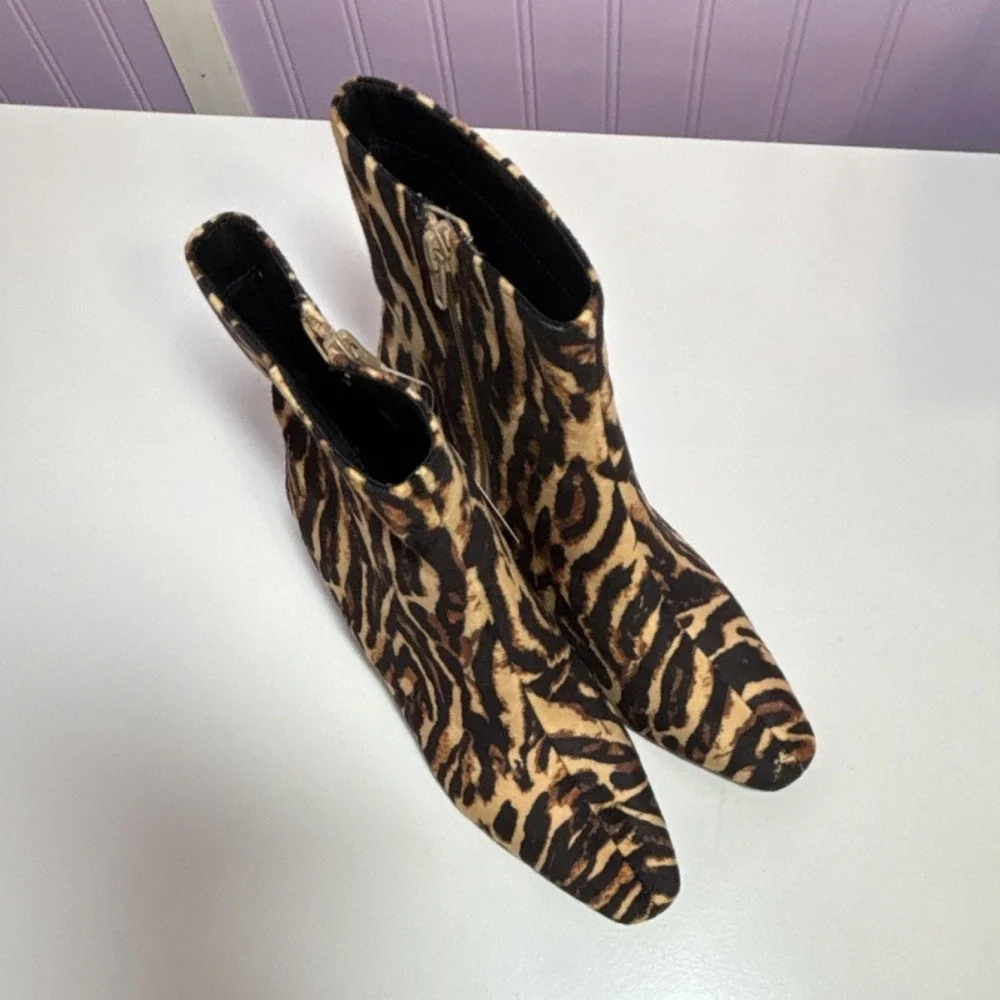 A New Day Women's Animal Print Ankle Bootie Pointed Toe Zip Brown/Black 7